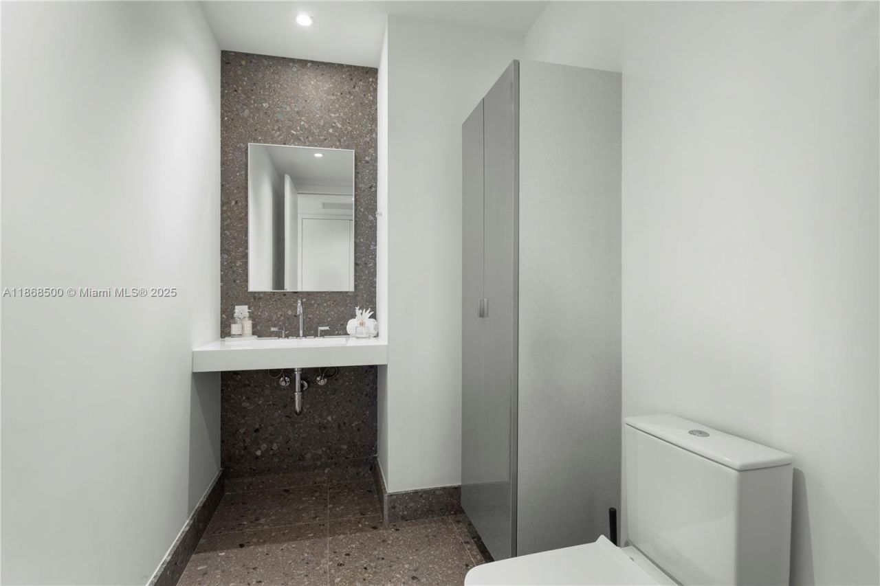 8701 Collins Ave, Unit 604, Miami Beach, FL 33154 Photo