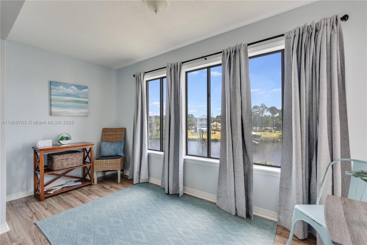 8730 Thomas Dr, Unit 409, Panama City, FL 32408 Photo