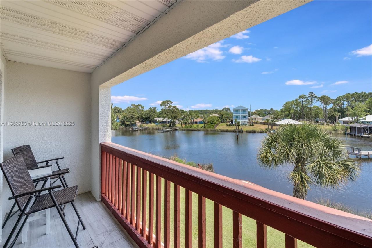 8730 Thomas Dr, Unit 409, Panama City, FL 32408 Photo