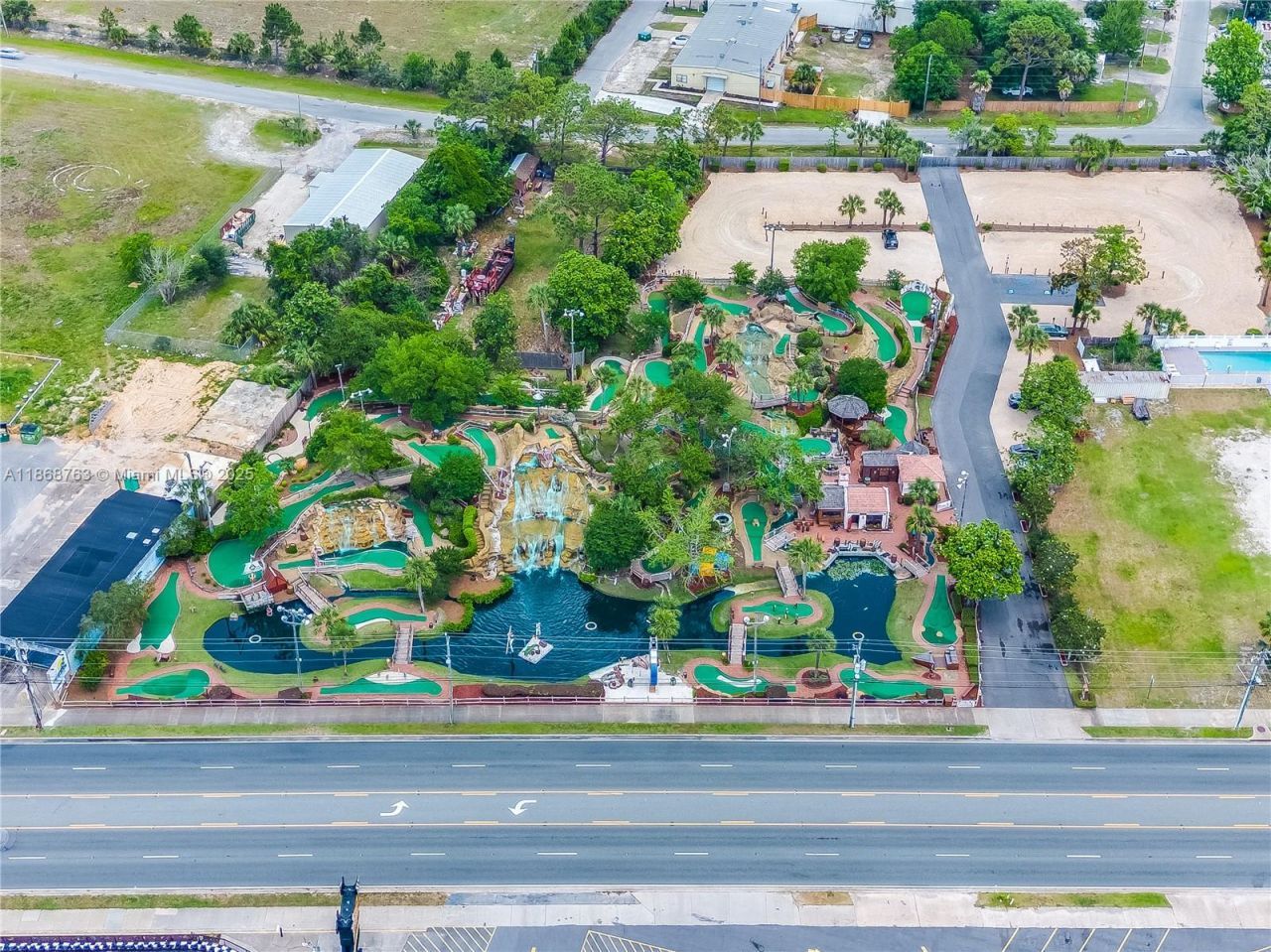 8730 Thomas Dr, Unit 409, Panama City, FL 32408 Photo