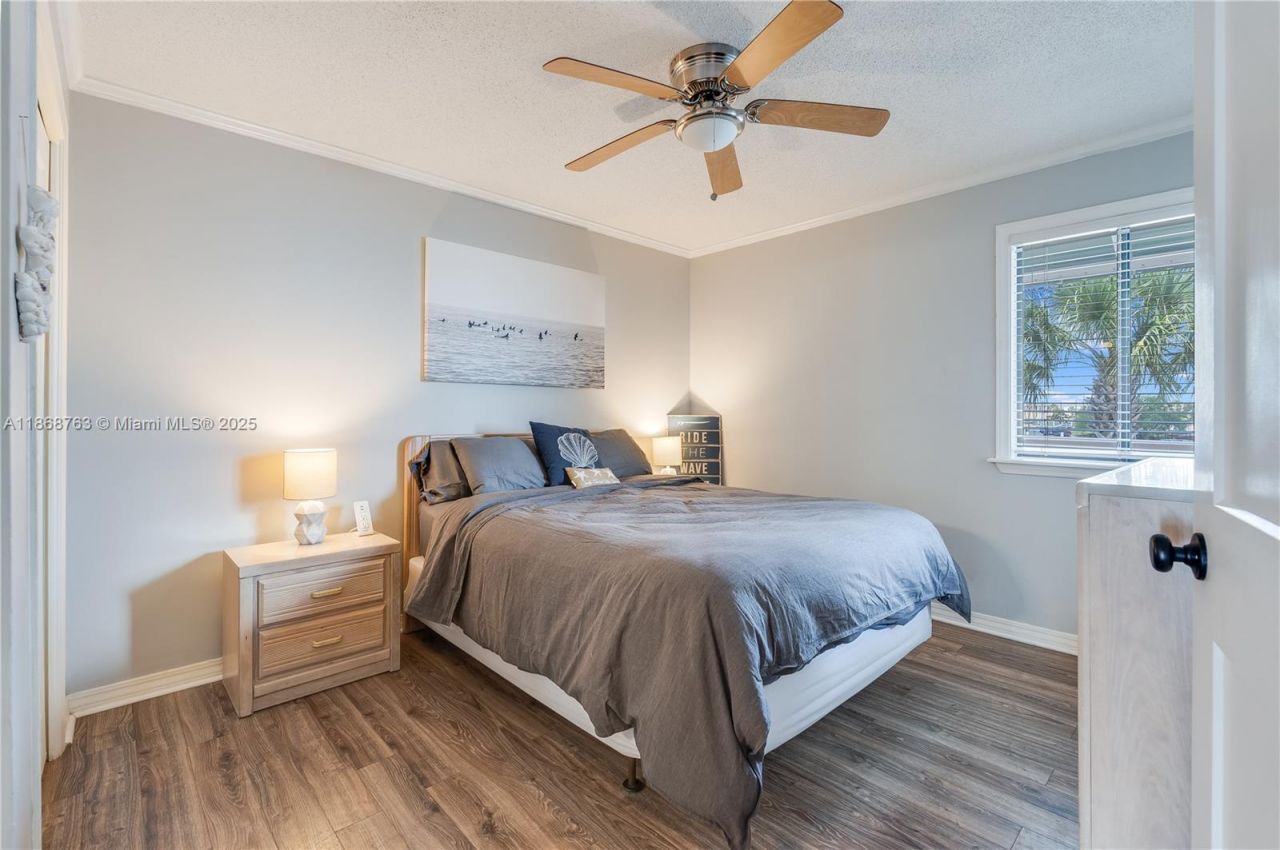 8730 Thomas Dr, Unit 409, Panama City, FL 32408 Photo