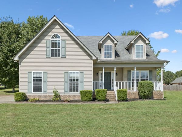 1013 Wigan Dr, Murfreesboro, TN 37130