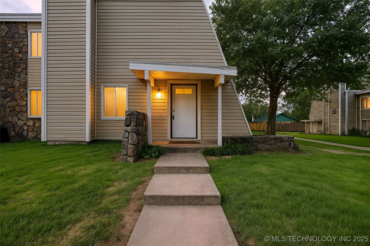 7455 S Yale Avenue, Unit 237, Tulsa, OK 74136 Main Photo