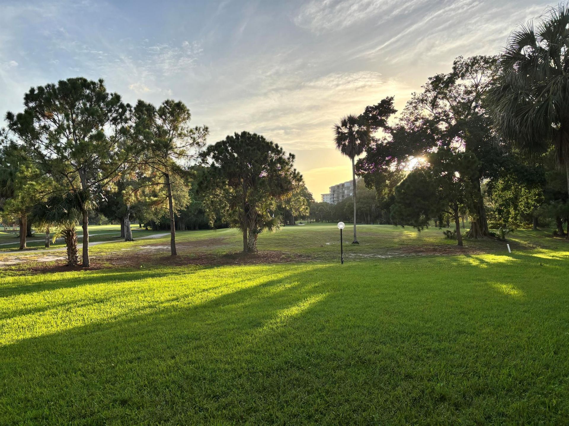 3960 Oaks Clubhouse Drive, Unit 401, Pompano Beach, FL 33069 Photo