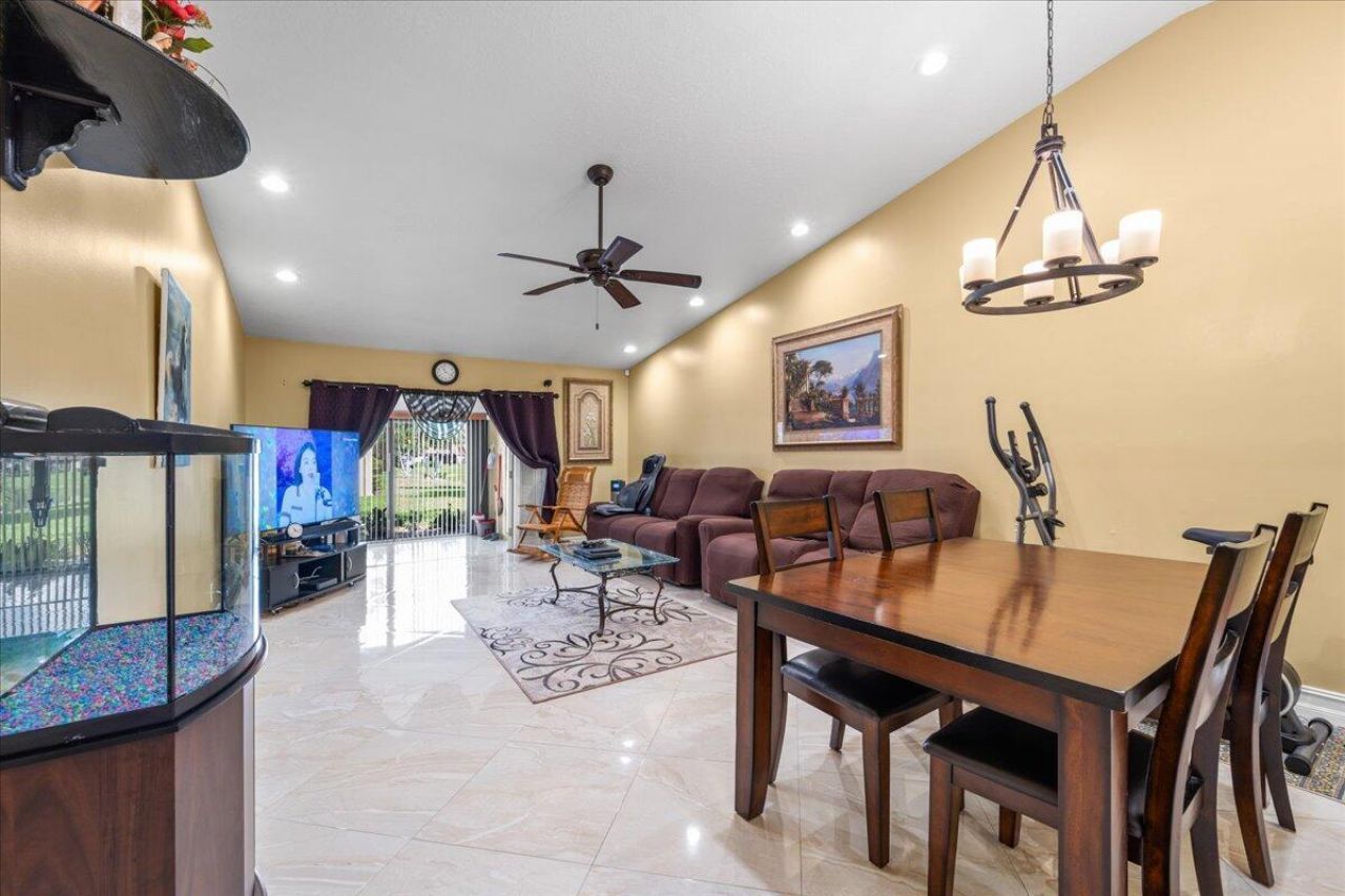 630 Sea Pine Way, Unit A, Greenacres, FL 33415 Photo
