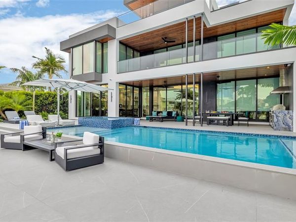 1730 SE 13th St, Fort Lauderdale, FL 33316