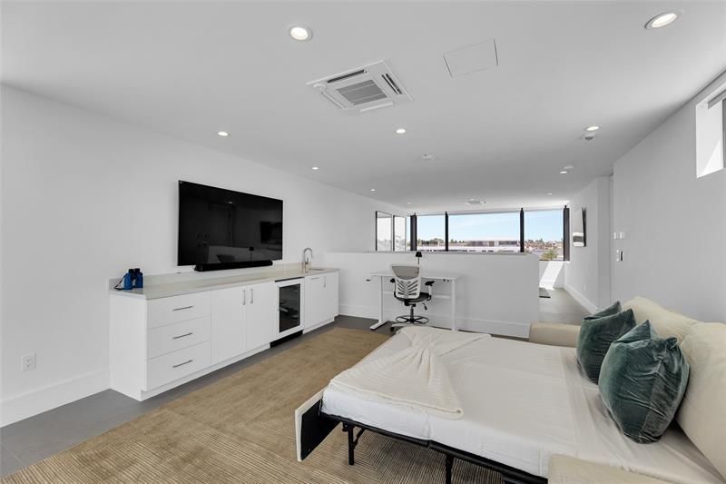 1730 SE 13th Street, Fort Lauderdale, FL 33316 Photo