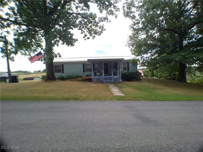 2022 Waterford Road, East Palestine, OH 44413 Photo 2