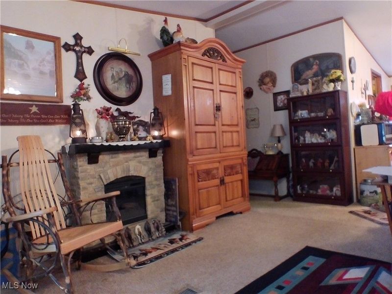 2022 Waterford Road, East Palestine, OH 44413 Photo 5