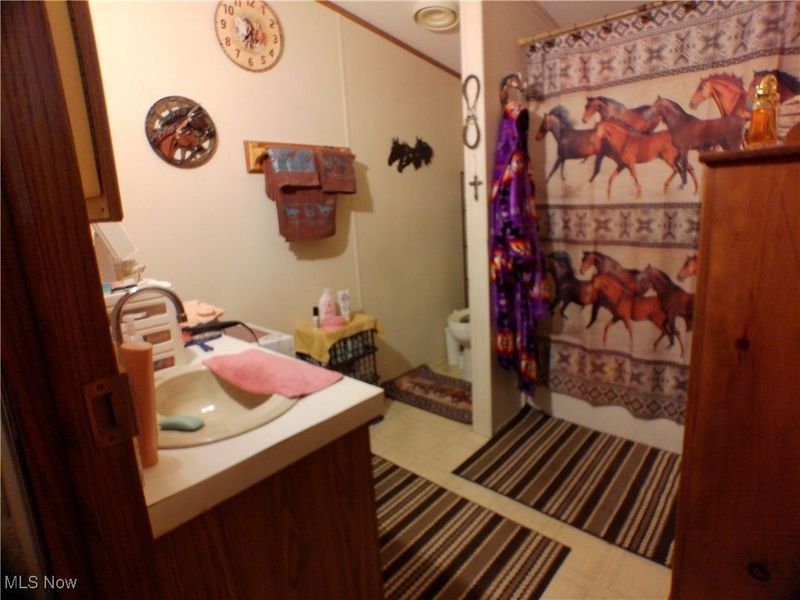 2022 Waterford Road, East Palestine, OH 44413 Photo 9