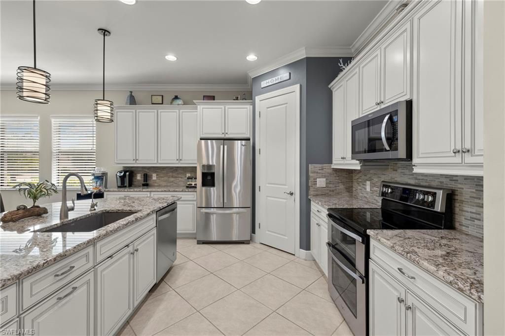 10860 Essex Square Blvd, Fort Myers, FL 33913 Photo