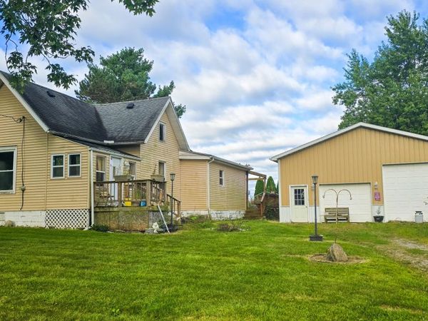 400 S Main Street, Waldron, MI 49288