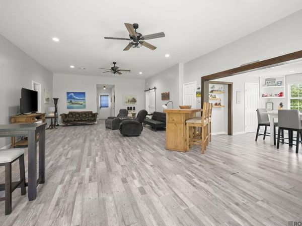 32027 Pats Ln, Springfield, LA 70462