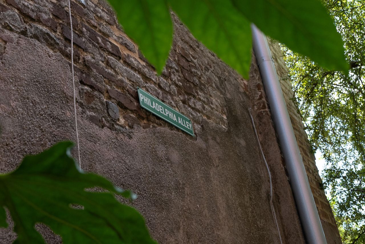 10 Philadelphia Alley Photo 13