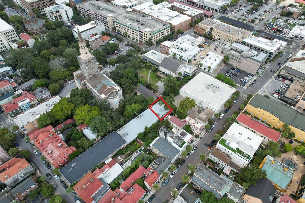10 Philadelphia Alley Photo 4