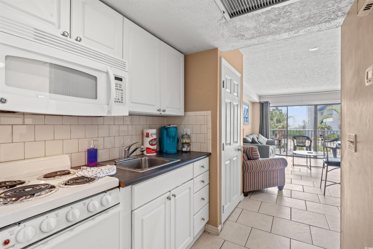 2000 S Ocean Blvd. Photo 7