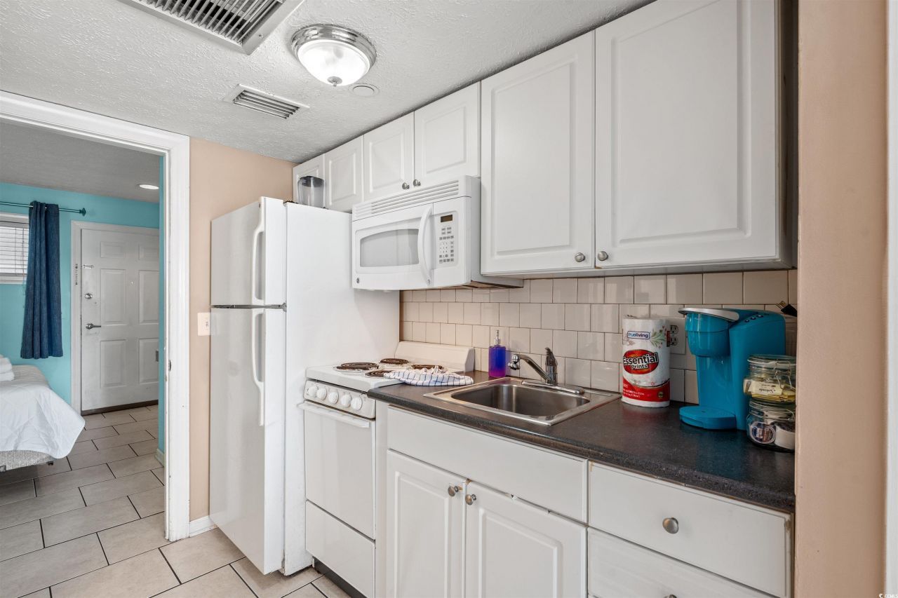 2000 S Ocean Blvd. Photo 8