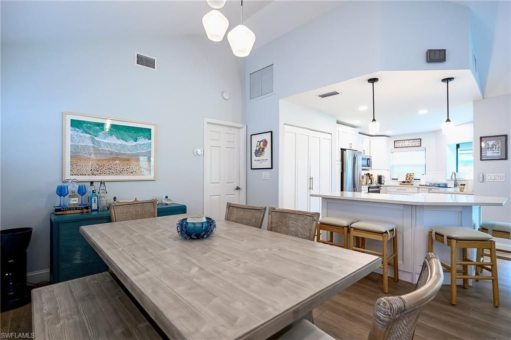 719 Reef Point Cir, Unit 13, Naples, FL 34108 Photo