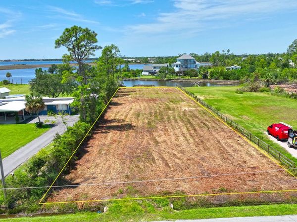 1526 S Berthe Avenue, Panama City, FL 32404