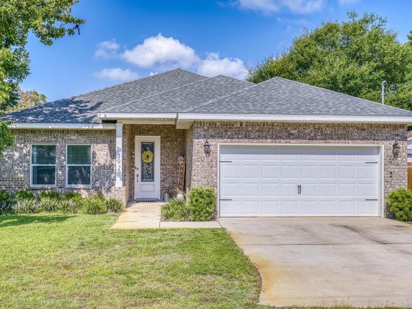 492 Aleta Avenue, Mary Esther, FL 32569
