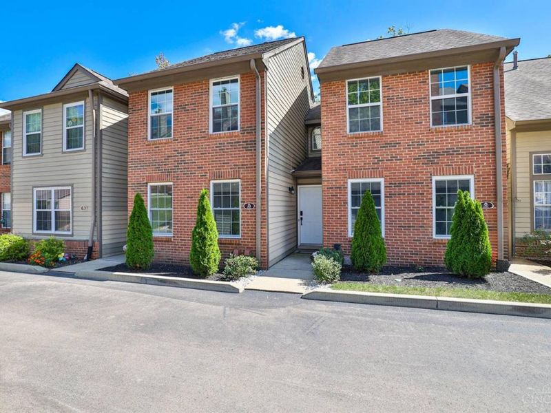 10555 Montgomery Road, Unit 49, Montgomery, OH 45242 Photo 1