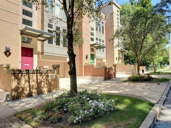 2339 Edgehill Road, Cleveland, OH 44106