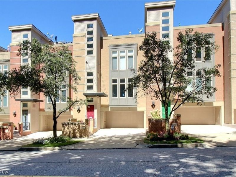 2339 Edgehill Road, Cleveland, OH 44106 Photo 15