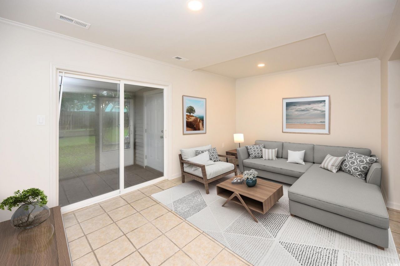 710 1st Ave. N Photo 9