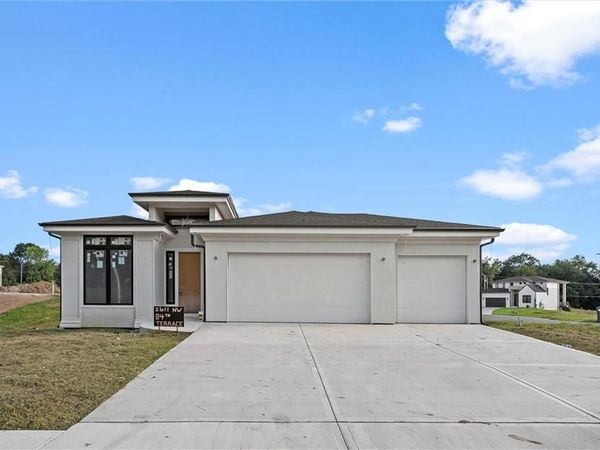2611 NW 84th Terrace, Kansas City, MO 64154