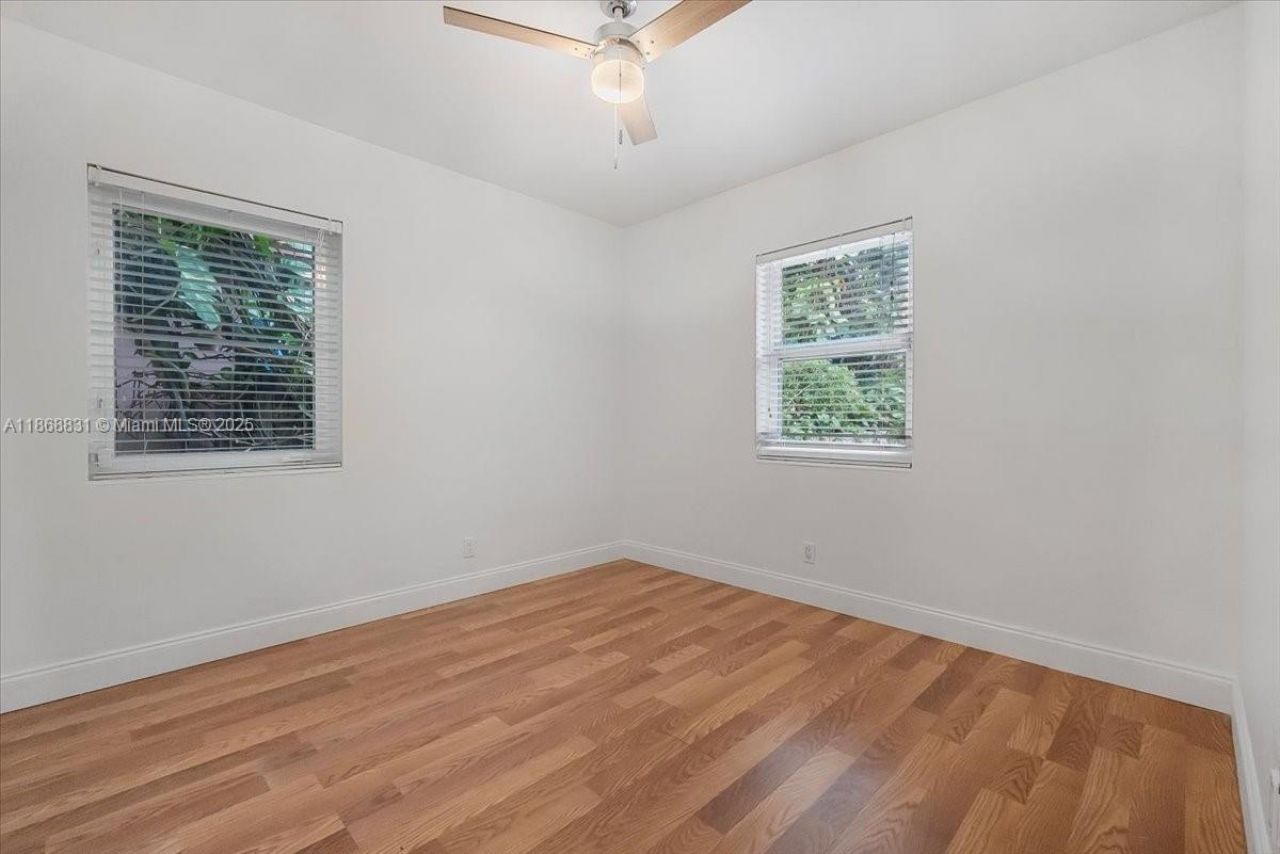 613 NE 17th Ter, Fort Lauderdale, FL 33304 Photo