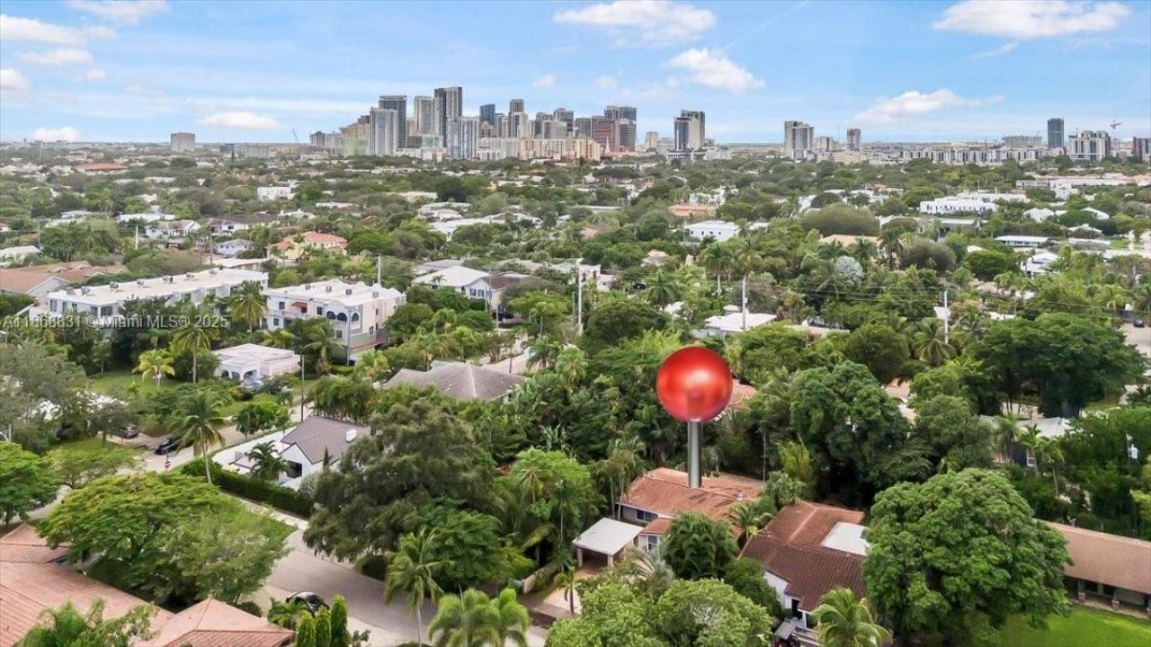 613 NE 17th Ter, Fort Lauderdale, FL 33304 Photo