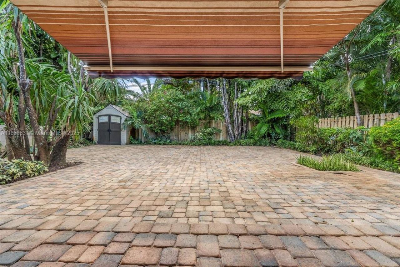 613 NE 17th Ter, Fort Lauderdale, FL 33304 Photo