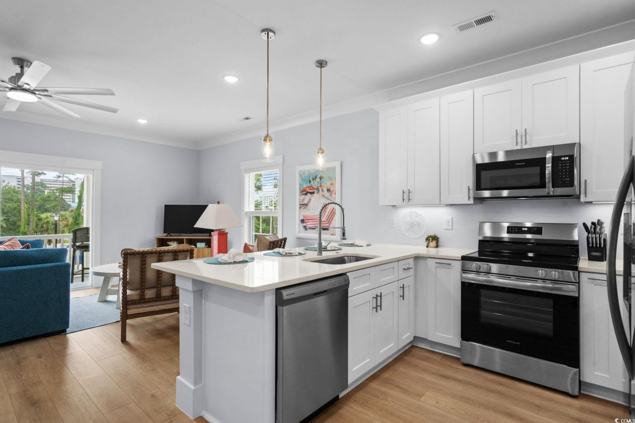 2313 Seaseeker Ln. Photo 9