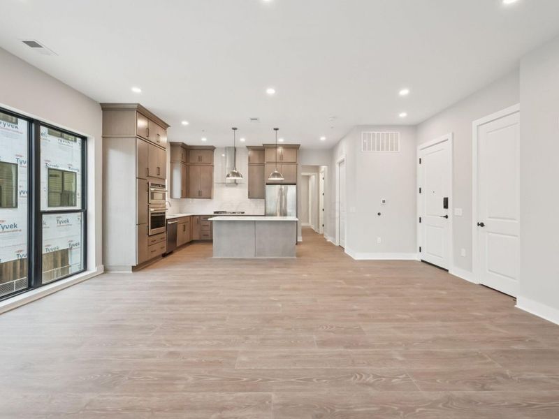 2867 Kobuk Drive, Unit 201, Columbus, OH 43228 Photo 11