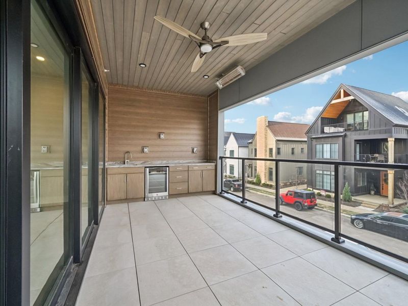 2867 Kobuk Drive, Unit 201, Columbus, OH 43228 Photo 18