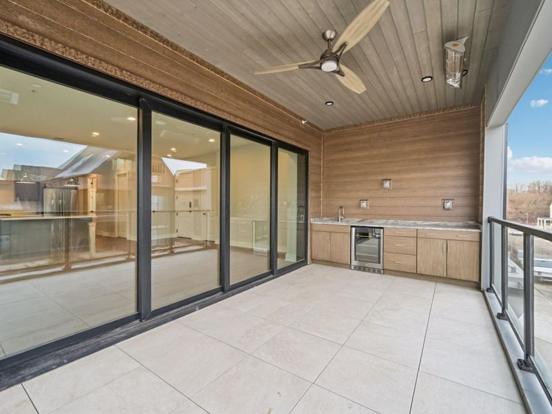 2867 Kobuk Drive, Unit 201, Columbus, OH 43228 Photo 19