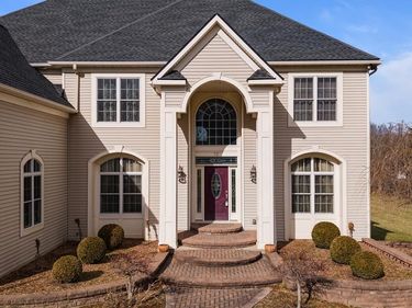 72 Tigerlily Ln, Ithaca, NY 14850