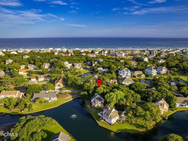 200 Pelican Point Court, Emerald Isle, NC 28594