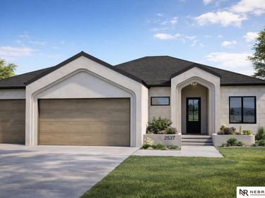 2537 S 102nd Street, Lincoln, NE 68520