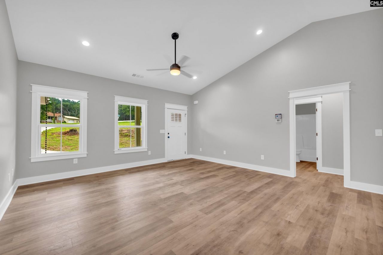 111 Brookside Drive  Photo 13