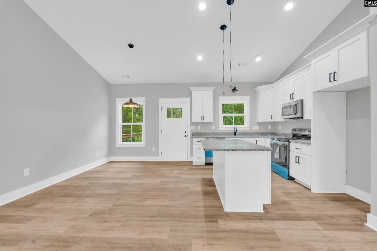 111 Brookside Drive  Photo 23