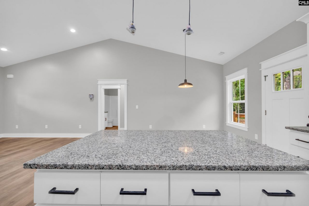 111 Brookside Drive  Photo 32