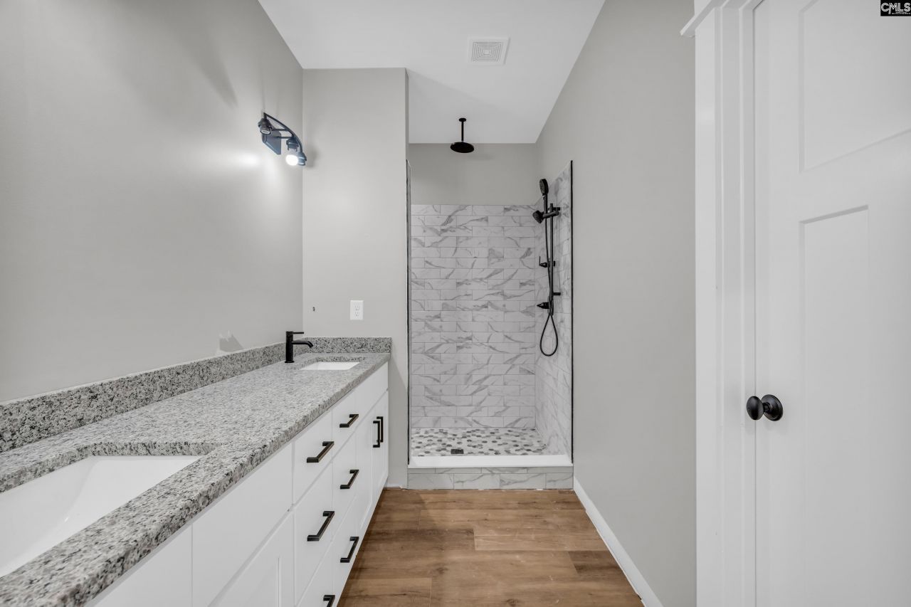 111 Brookside Drive  Photo 43