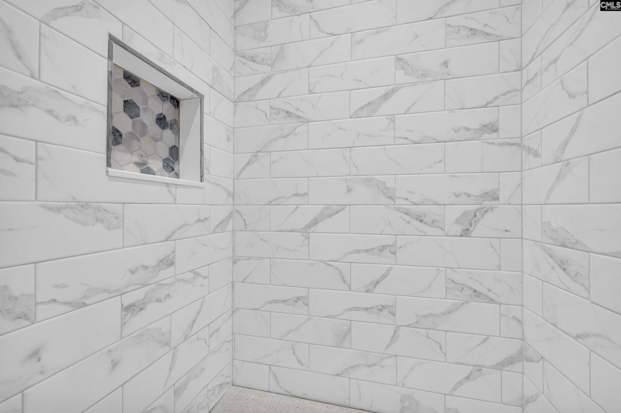 111 Brookside Drive  Photo 52