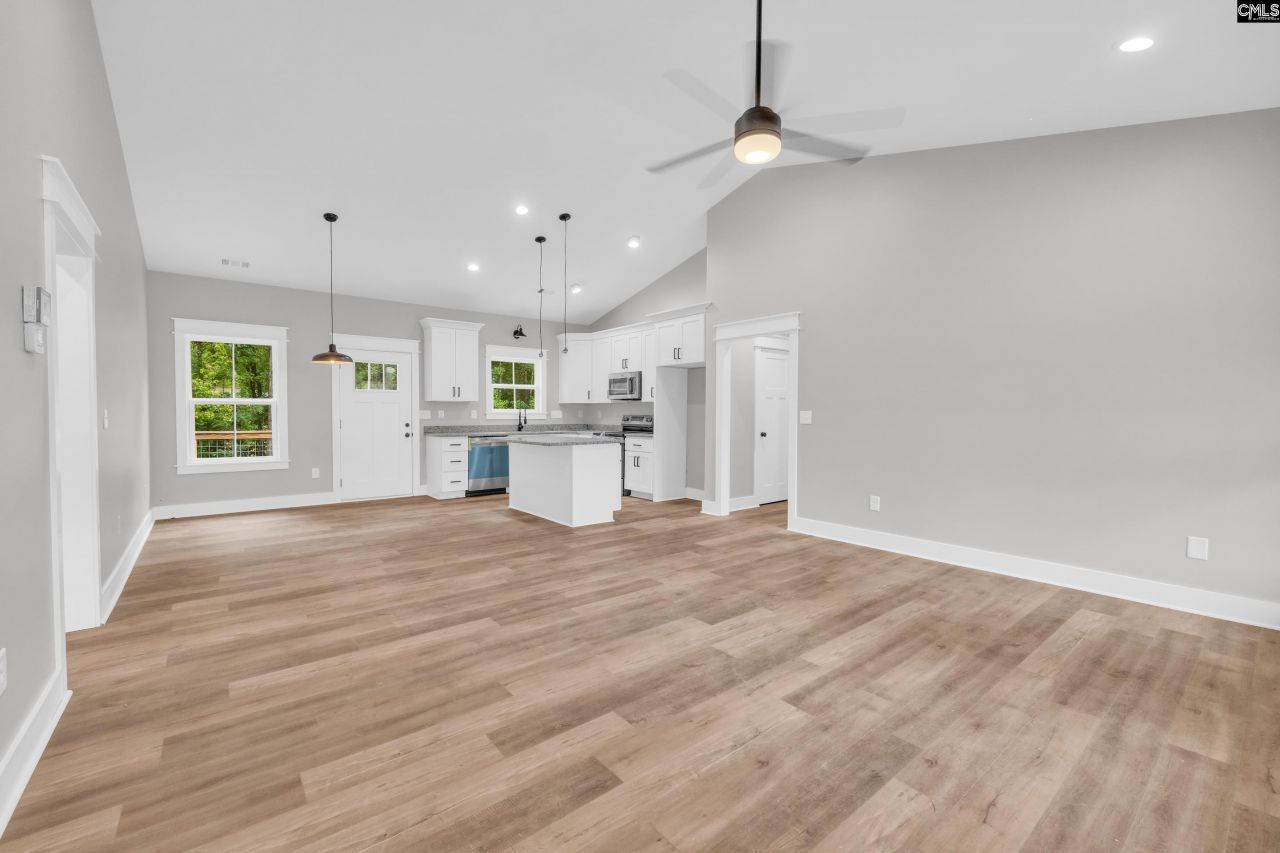 111 Brookside Drive  Photo 8