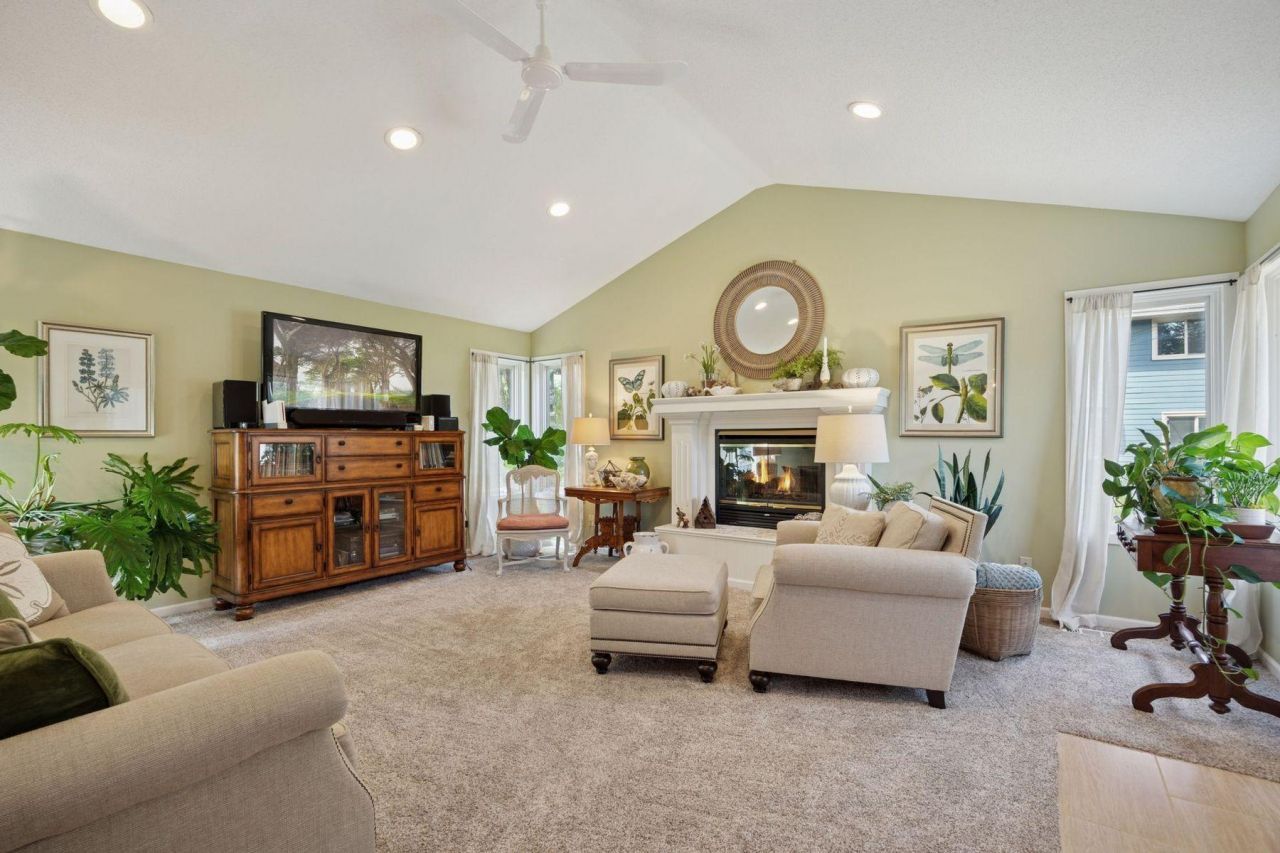 10 Western Terrace, Golden Valley, MN 55426 Main Photo