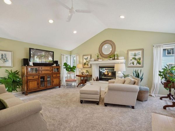 10 Western Terrace, Golden Valley, MN 55426