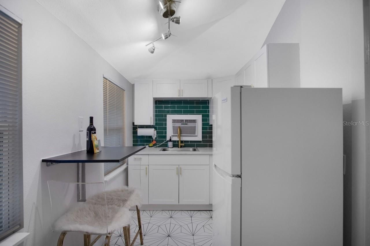 719 8th Street N, Saint Petersburg, FL 33701 Photo