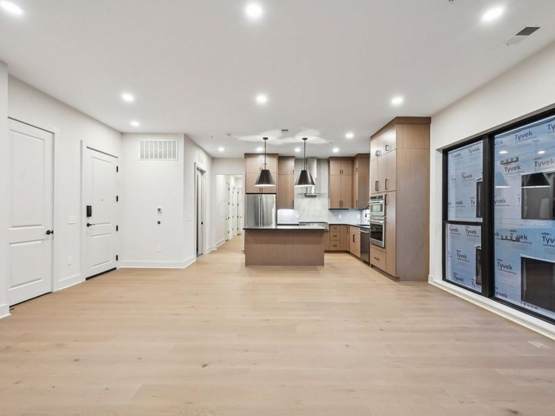 2867 Kobuk Drive, Unit 402, Columbus, OH 43228 Photo 12