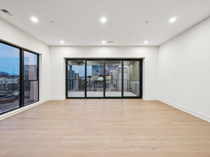 2867 Kobuk Drive, Unit 402, Columbus, OH 43228 Photo 14